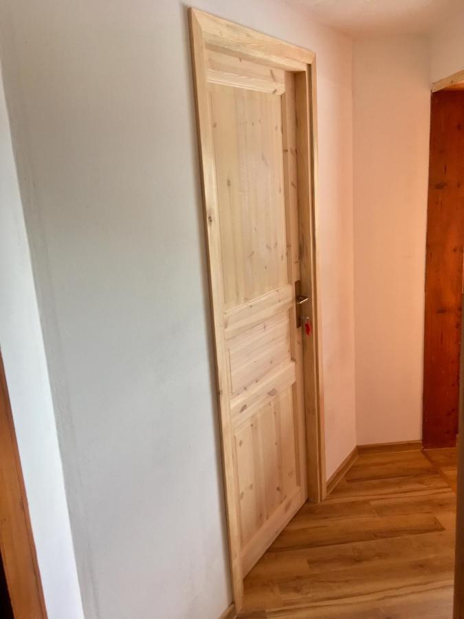 Lodge Dom Na Lovrencu Baselj Екстер'єр фото